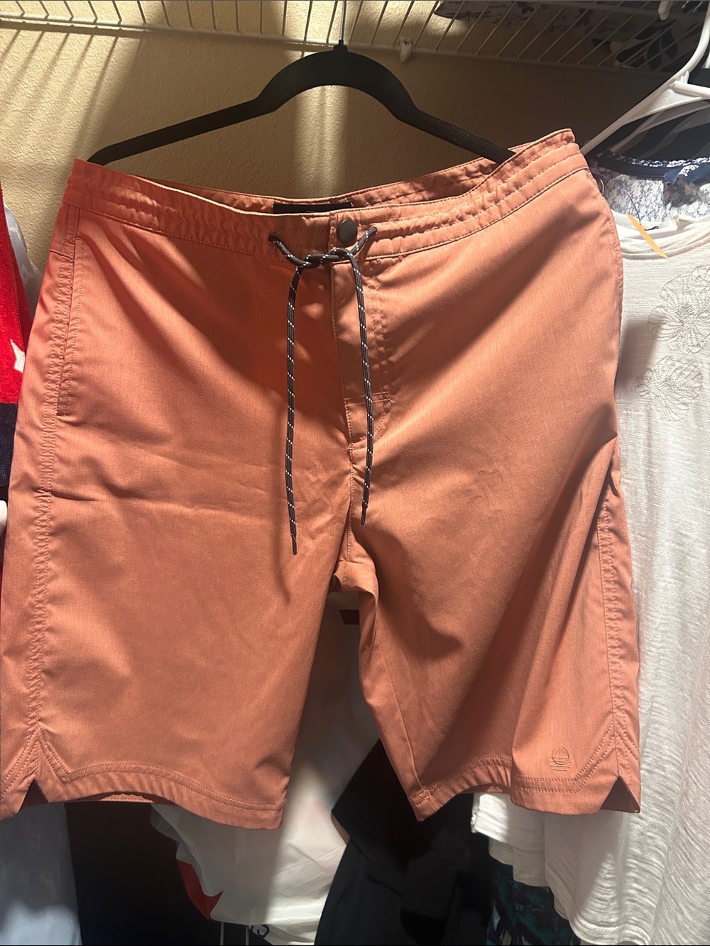 Even Tide Men's Coral shorts with Drawstring Waist